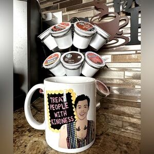 🍁 BUNDLE ONLY - 5/$15  Harry Styles Mug “Treat Everyone With Kindness”